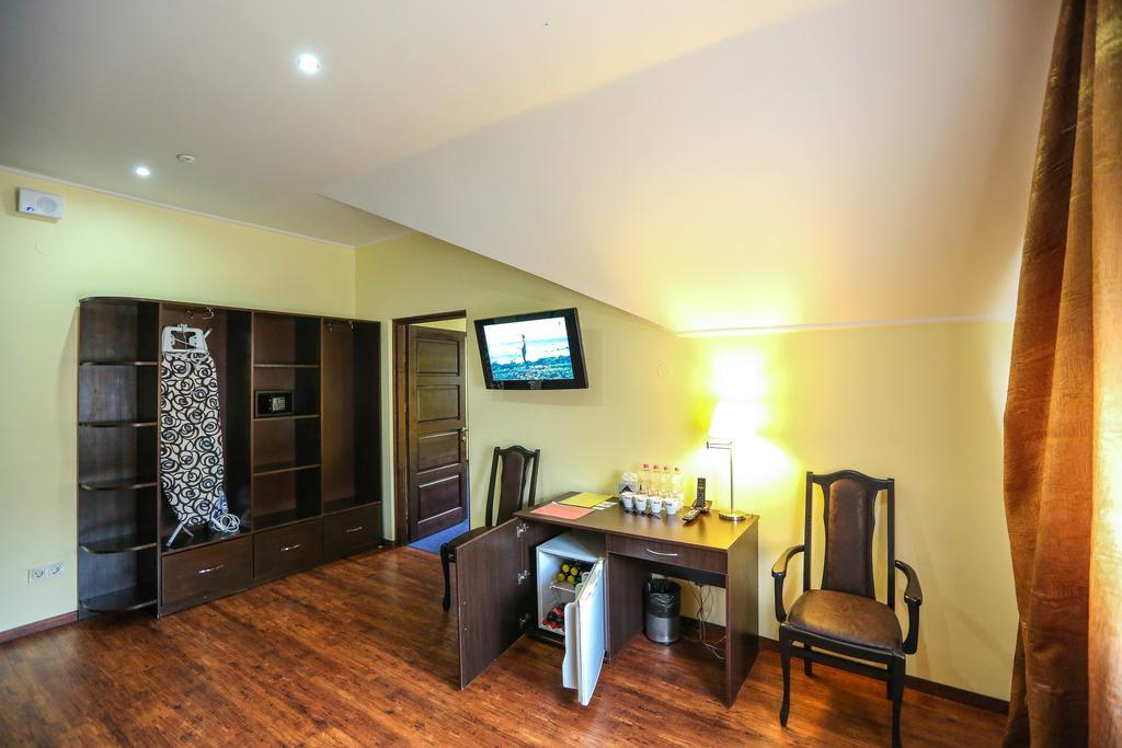 Home Hotel Bukovel Extérieur photo